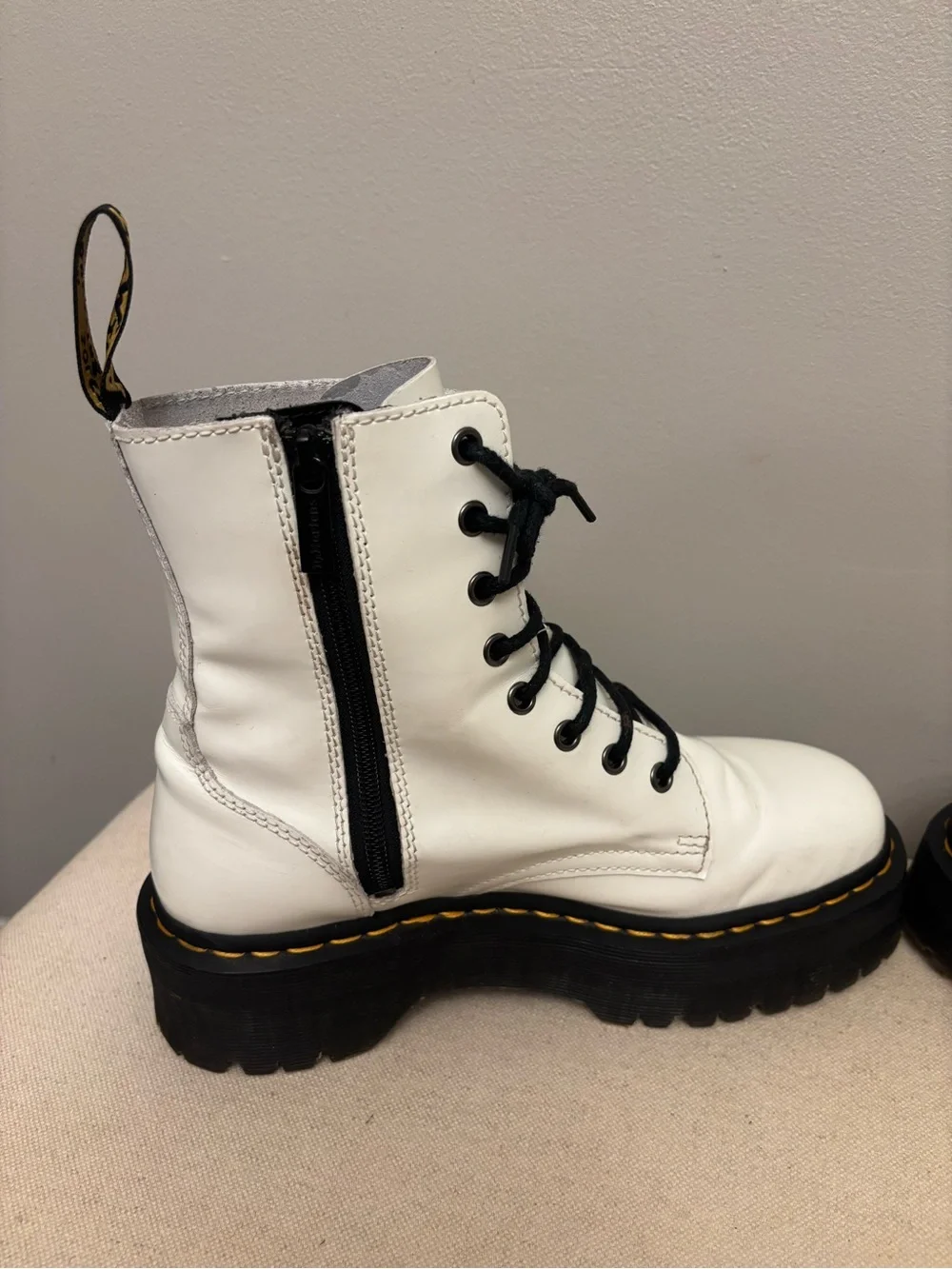 Doc Martens Jadon White Leather Chunky Platform Combat Boots Size 8M / 9L